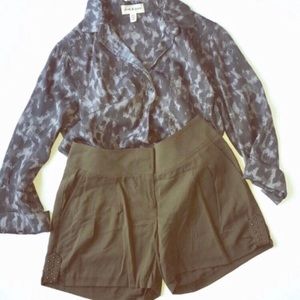 Cache Army Green Cuffed Twill Shorts size 2 size Small